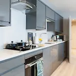 Somers - 2-bedroom - Sleeps 6 *