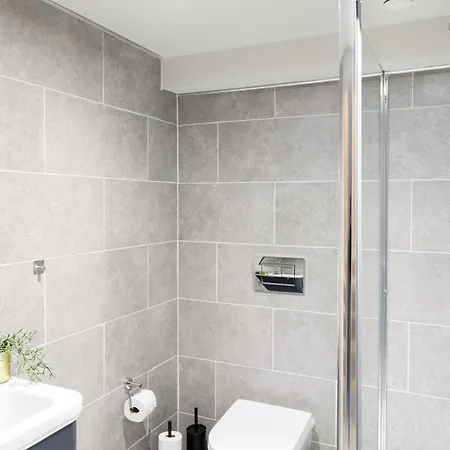 2 Bedroom - Long Term Rates- Contractors-professionals Apartamento Leeds (West Yorkshire)